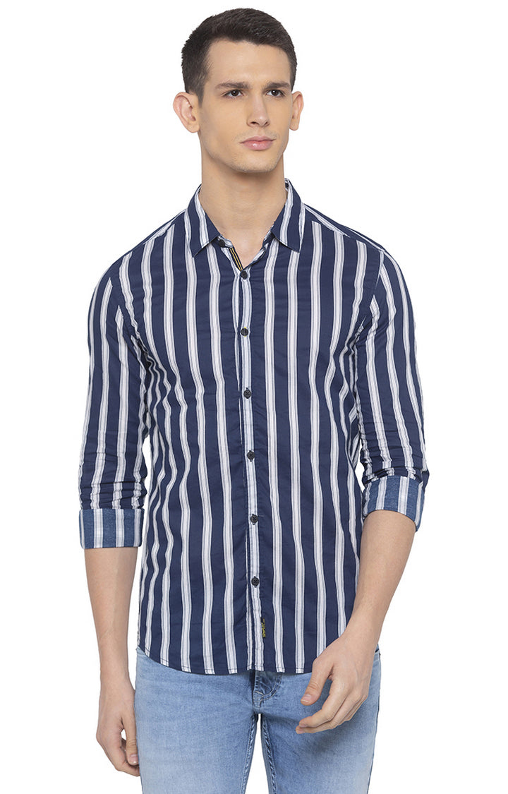 Spykar Men Navy Striped Slim Fit Casual Shirt