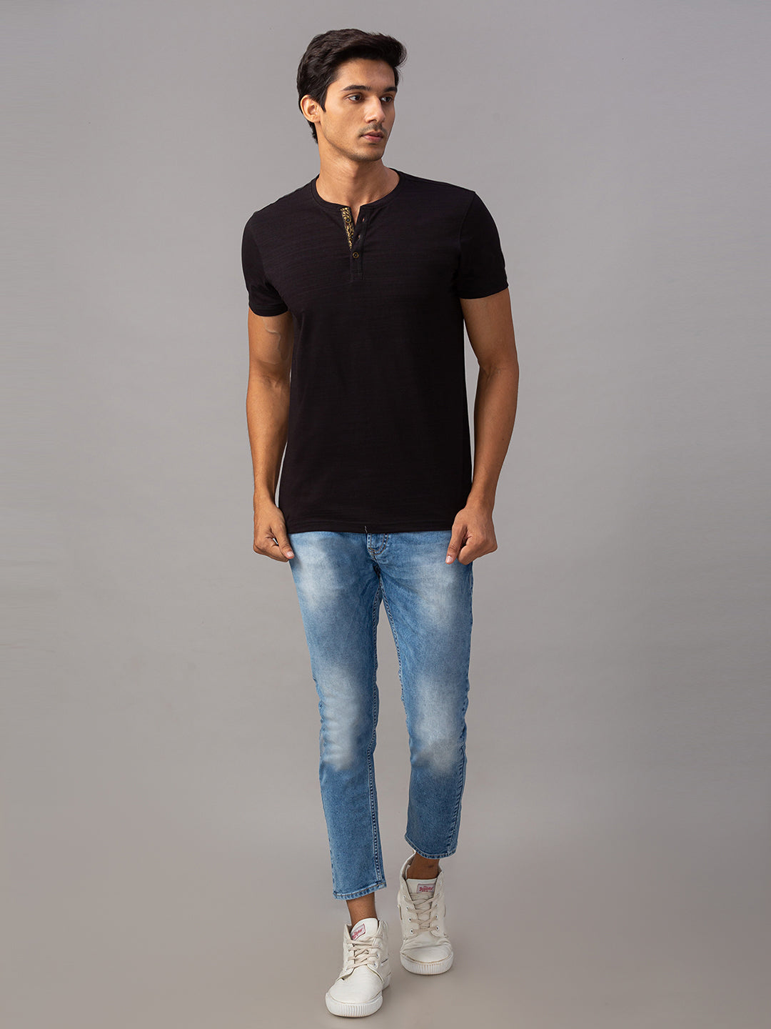 Spykar Men Black Cotton Slim Fit M and arin T-Shirt