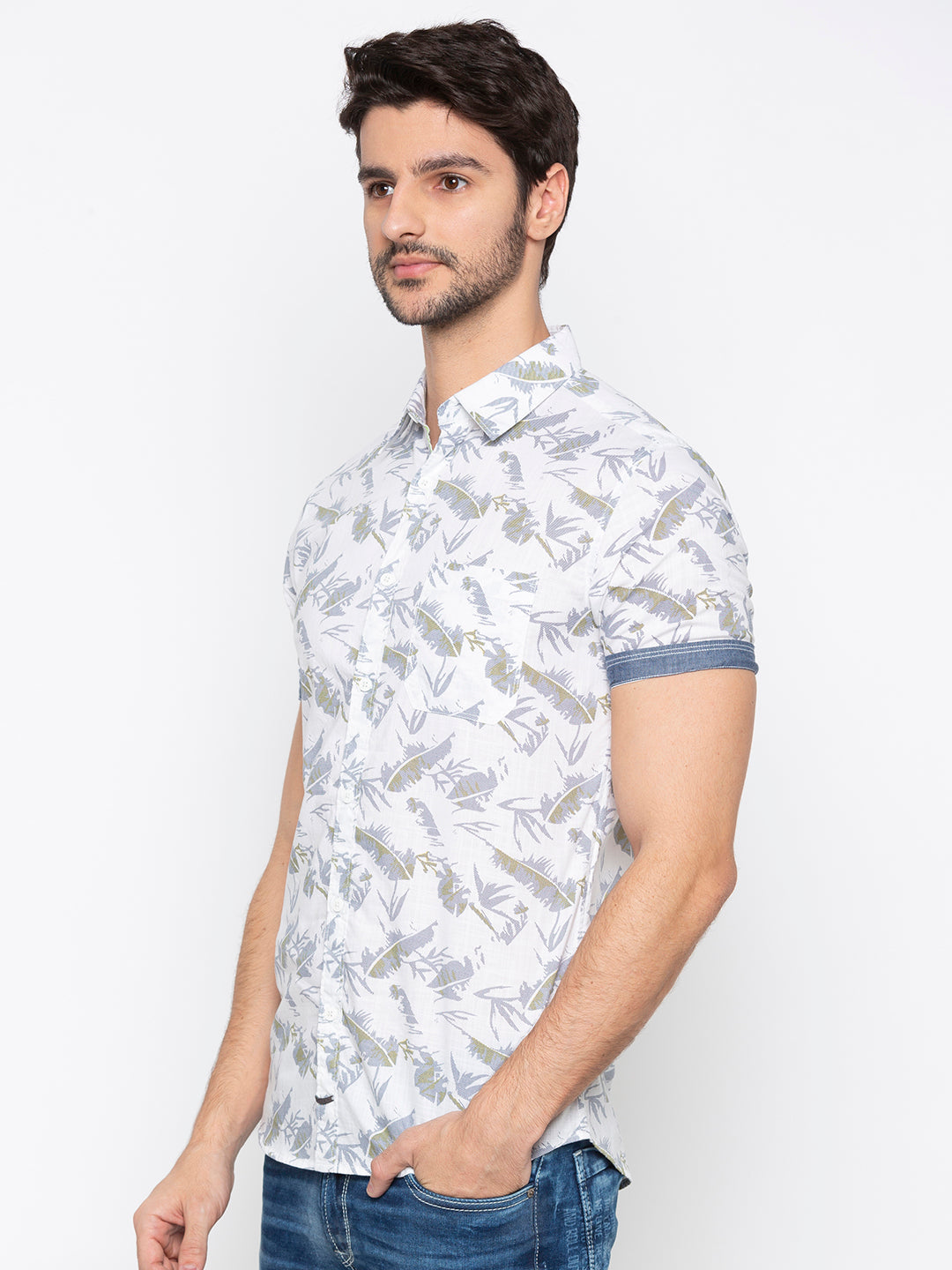 Spykar Men White Printed Slim Fit Casual Shirt