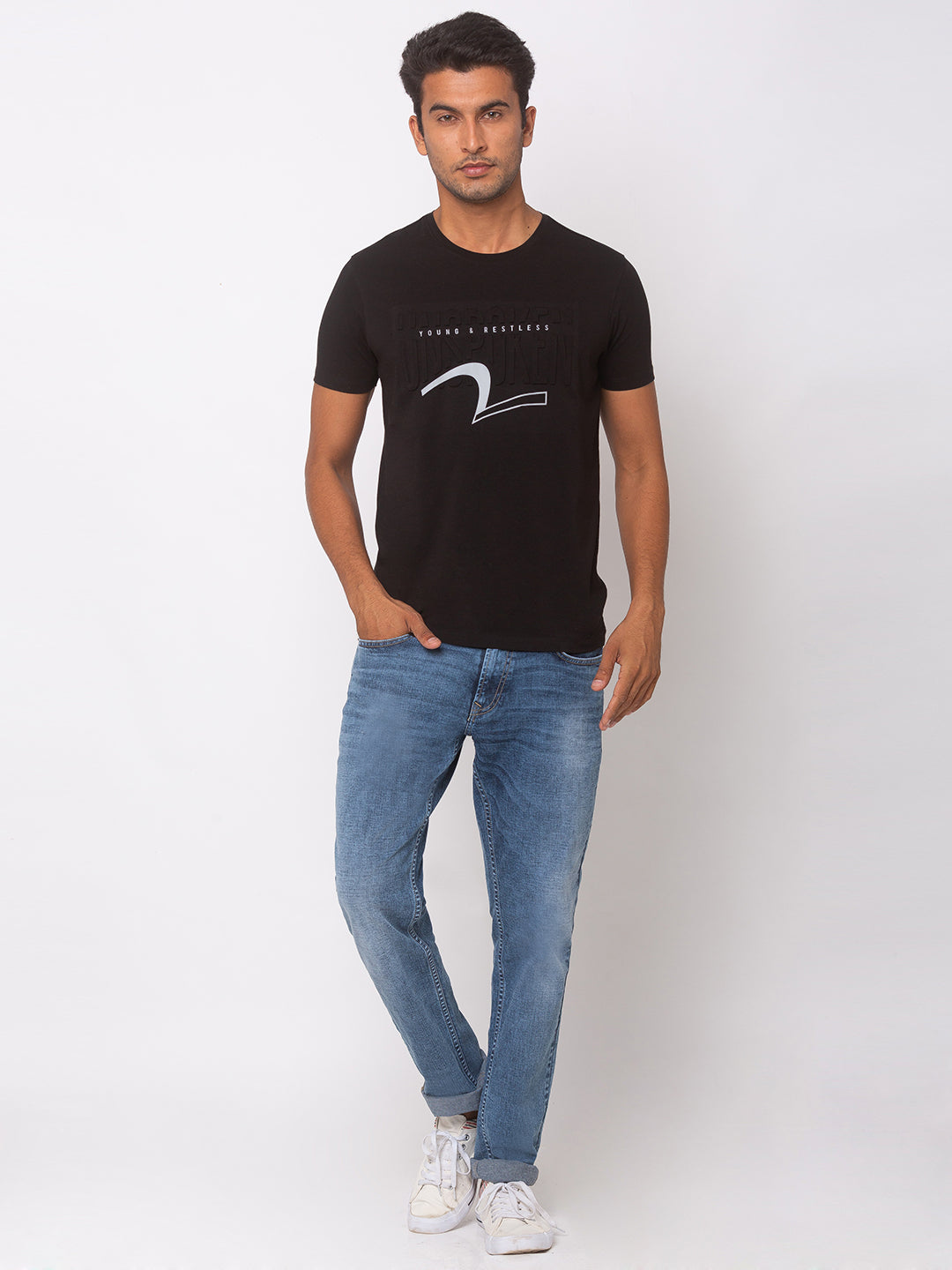 Spykar Men Black Blended Slim Fit T-Shirt