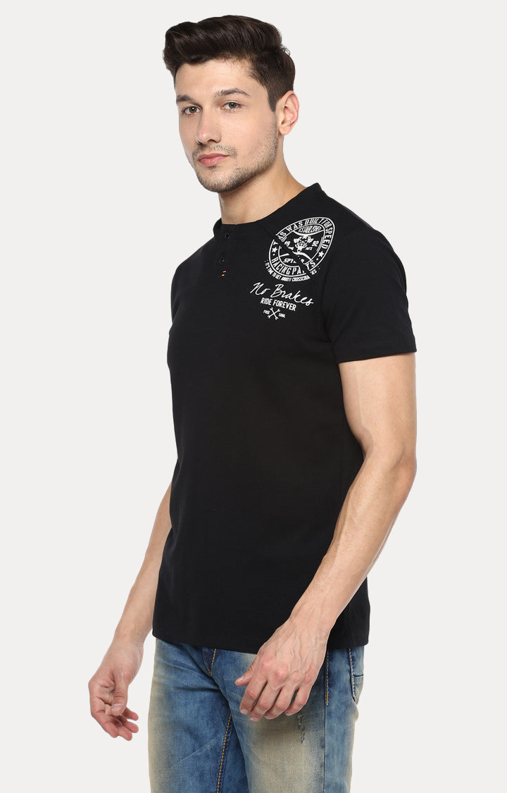 Spykar Men Black Solid Slim Fit T-Shirt