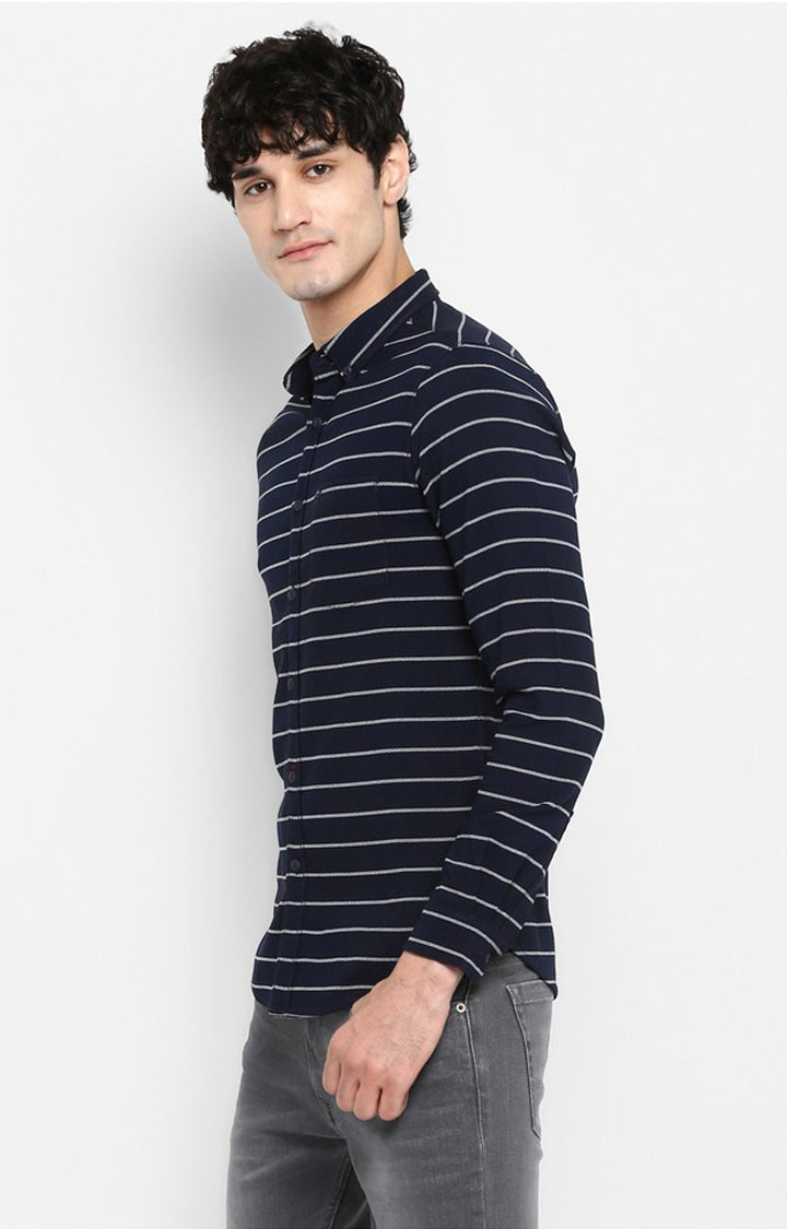 Spykar Men Navy Striped Slim Fit Casual Shirt