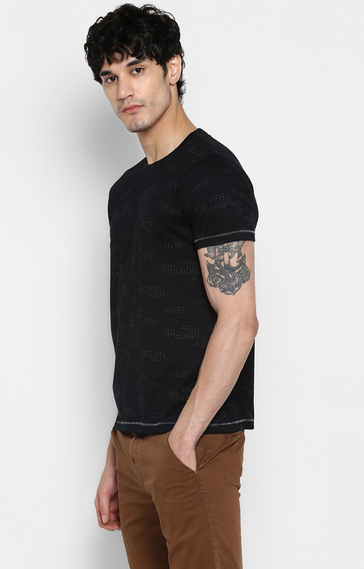 Spykar Men Black Cotton Slim Fit Round Neck T-Shirt