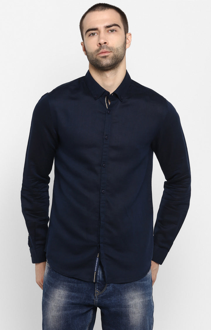 Spykar Men Navy Solid Slim Fit Casual Shirt