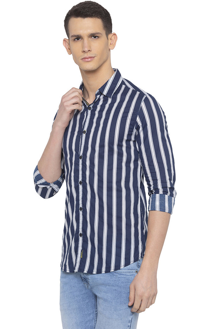 Spykar Men Navy Striped Slim Fit Casual Shirt