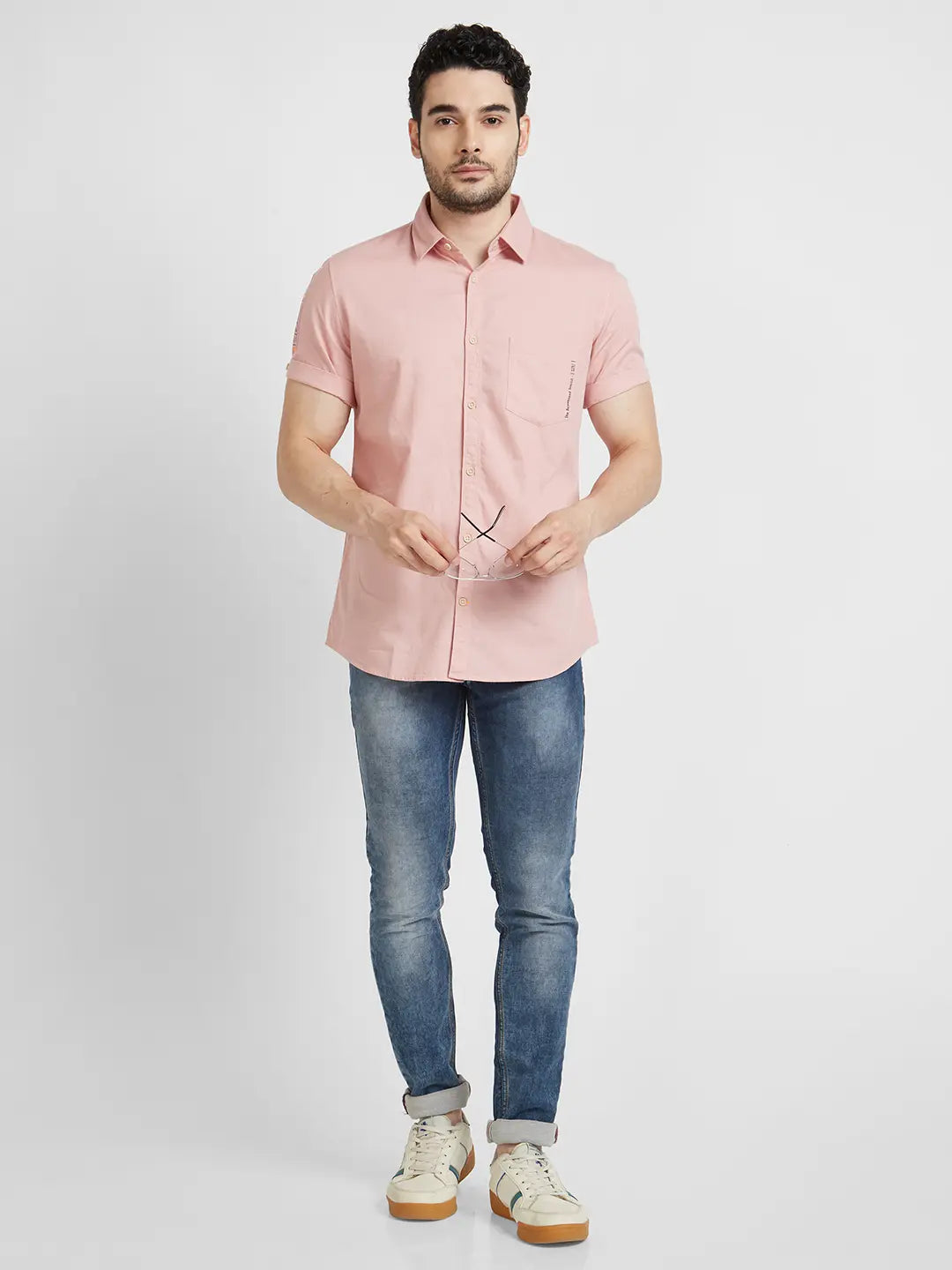 Spykar Men Dusty Pink Twill Regular Slim Fit Half Sleeve Plain Shirt