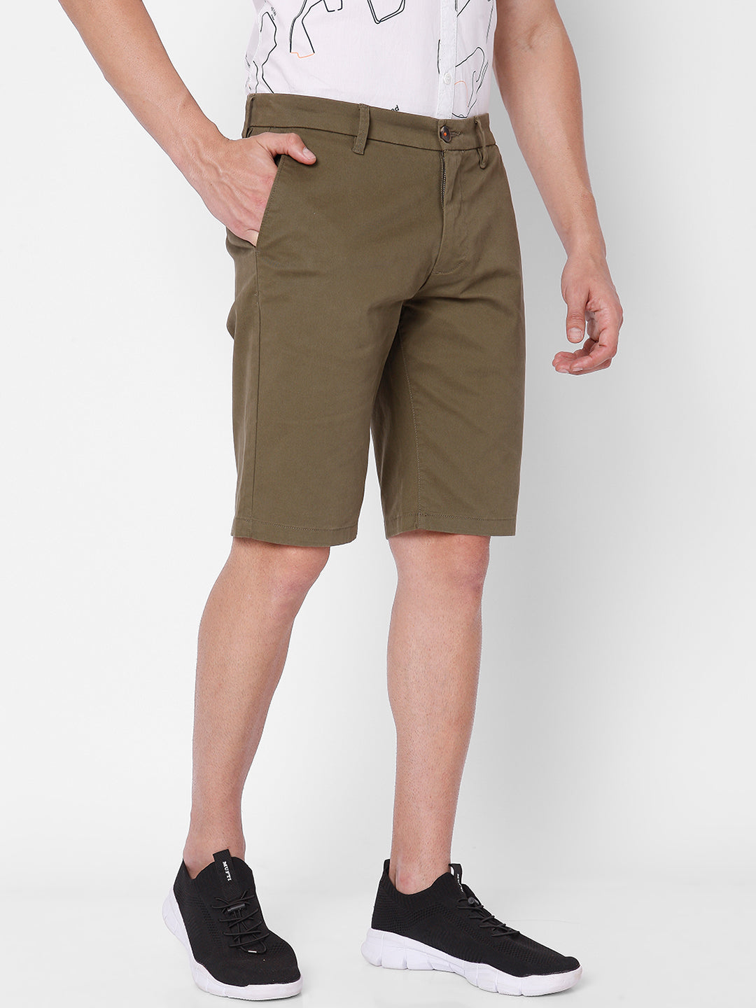 Spykar Men Green Cotton Slim Fit Casual Shorts