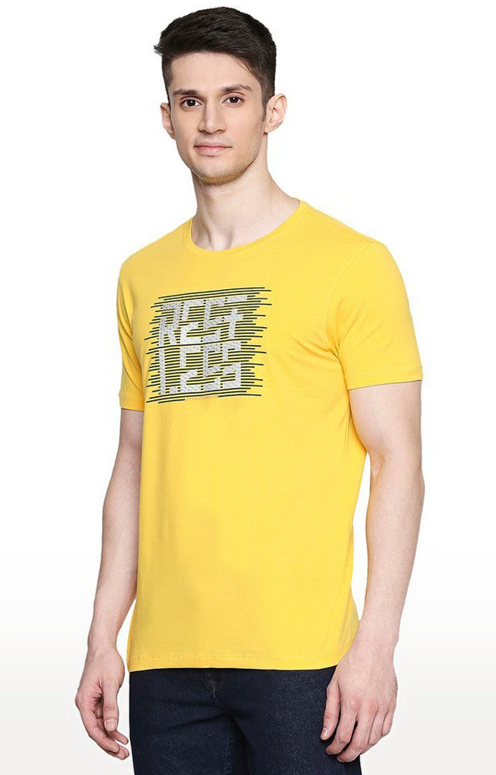 Spykar Men Yellow Cotton Slim Fit Round Neck T-Shirt