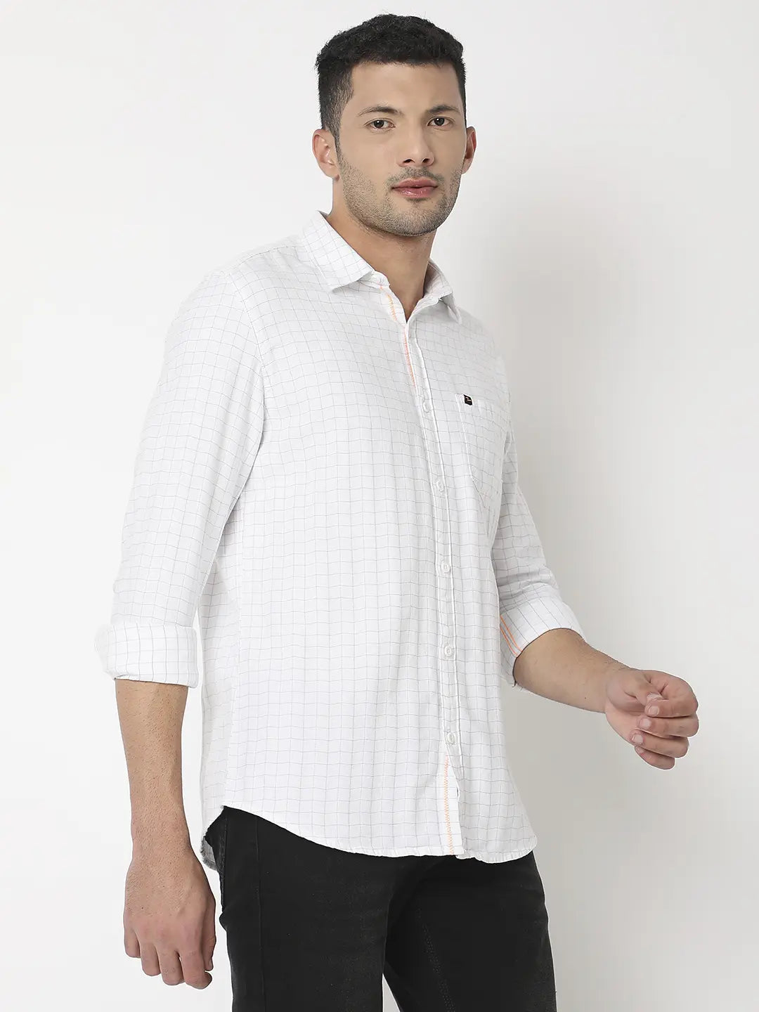 Spykar Men White & Grey Cotton Slim Fit Checkered Shirt