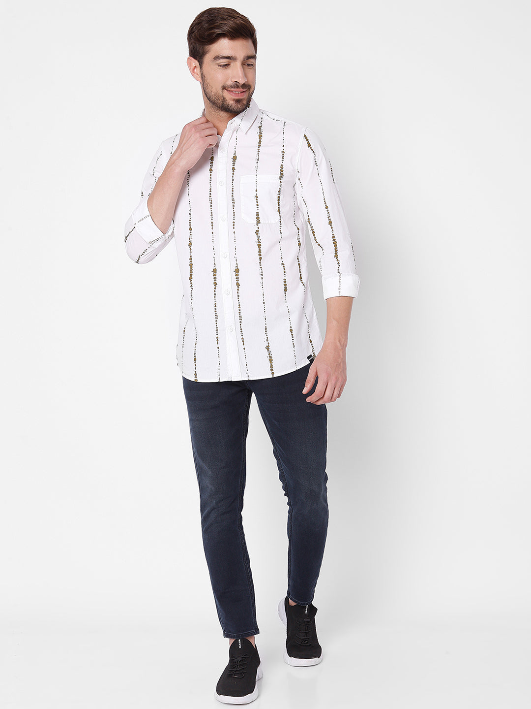 Spykar Slim Fit Men White Cotton Casual Shirts