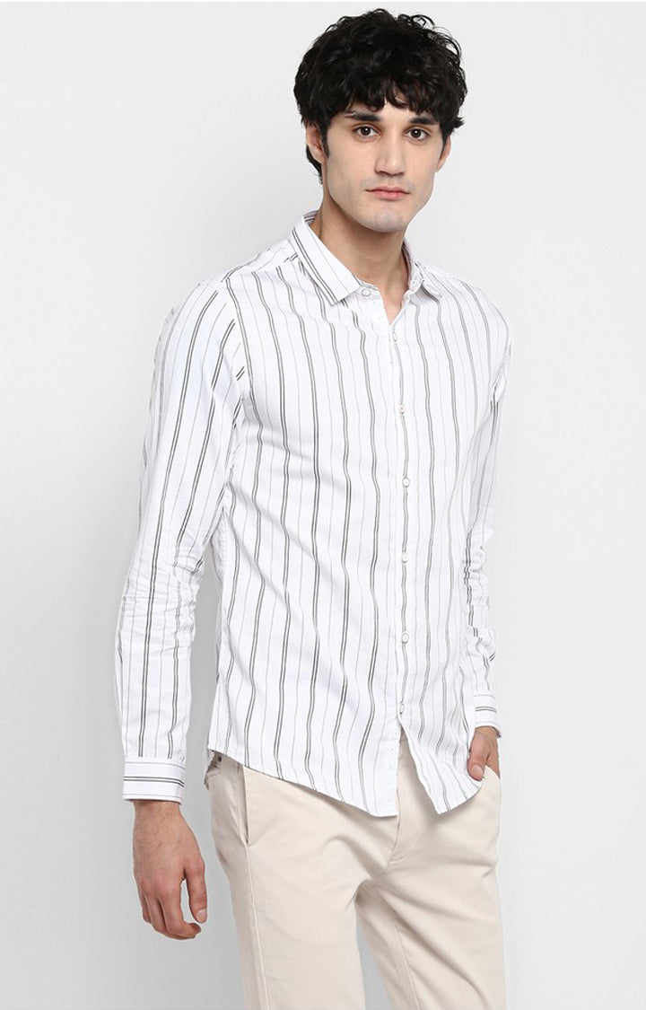 Spykar Men White Striped Slim Fit Casual Shirt