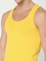 Men Premium Yellow Cotton Blend Regular Fit Vest - Underjeans By Spykar