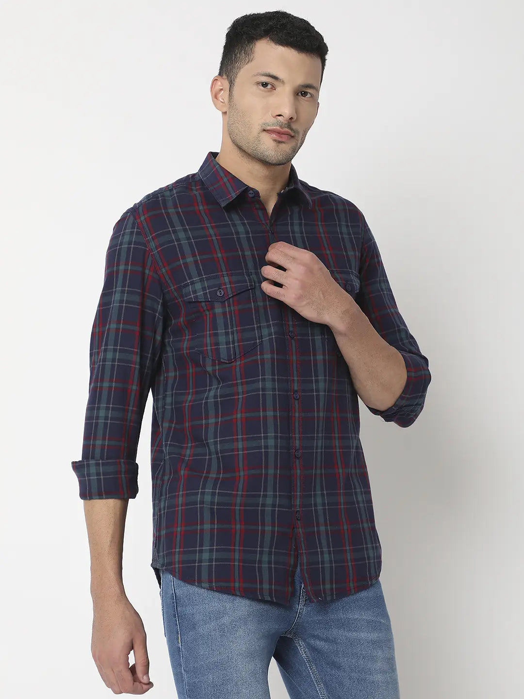 Spykar Men Navy Blue & Wine Red Cotton Slim Fit Checkered Shirt