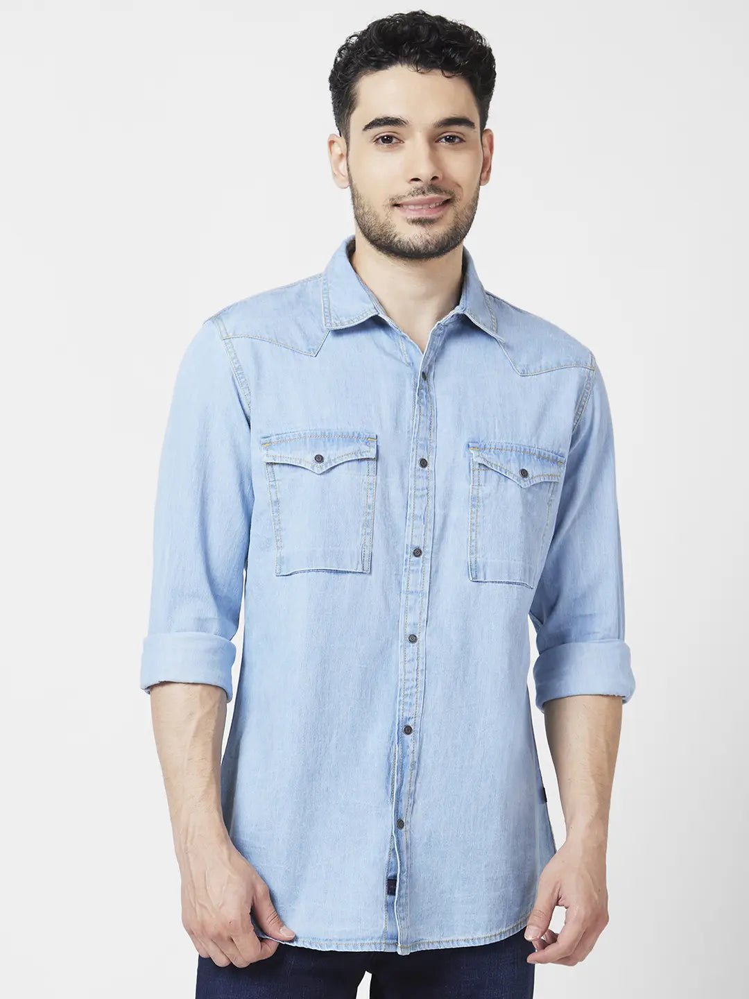Light blue jeans and shirt hotsell