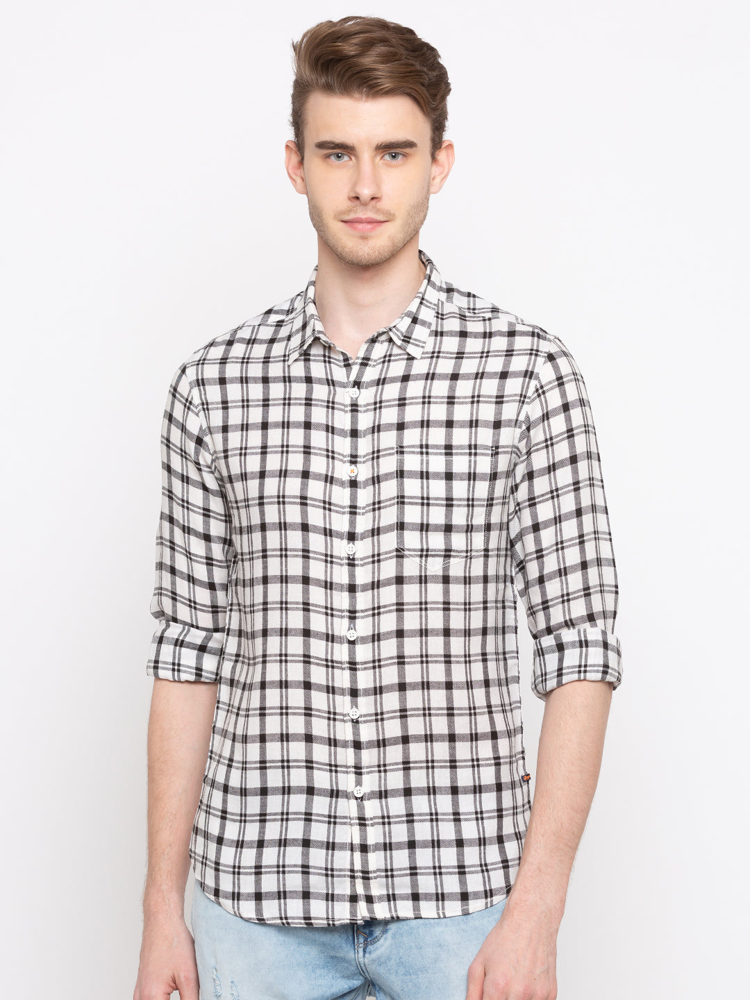 Spykar Men White Checked Slim Fit Casual Shirt