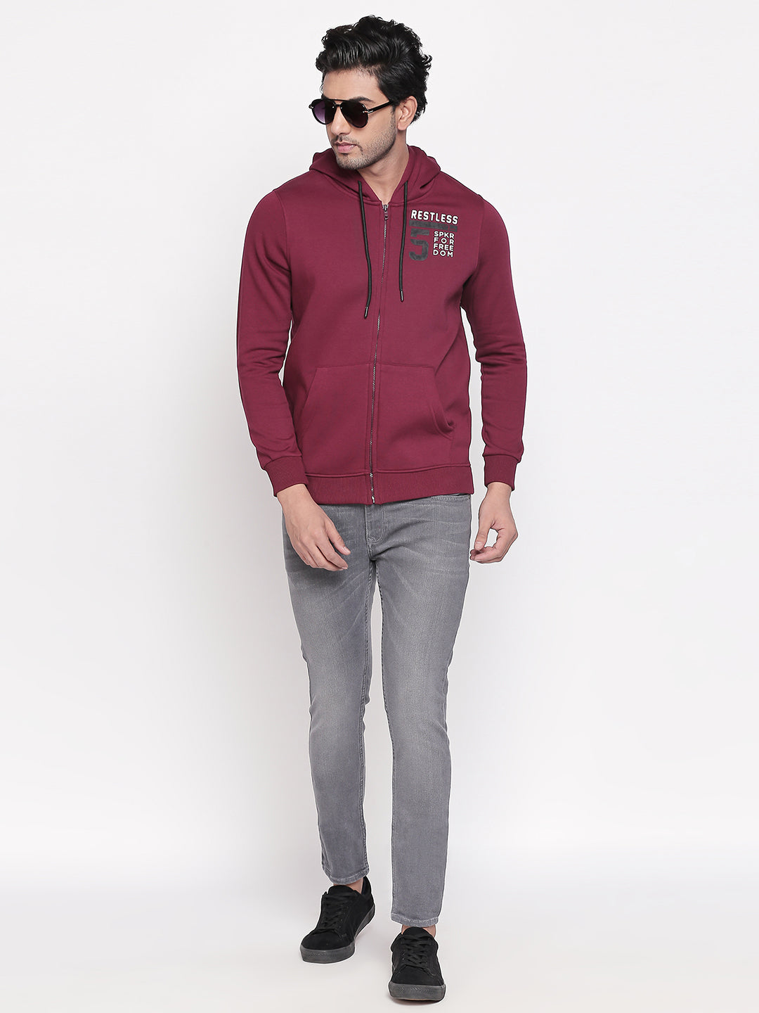 Spykar Red Solid Slim Fit Sweatshirt For Men