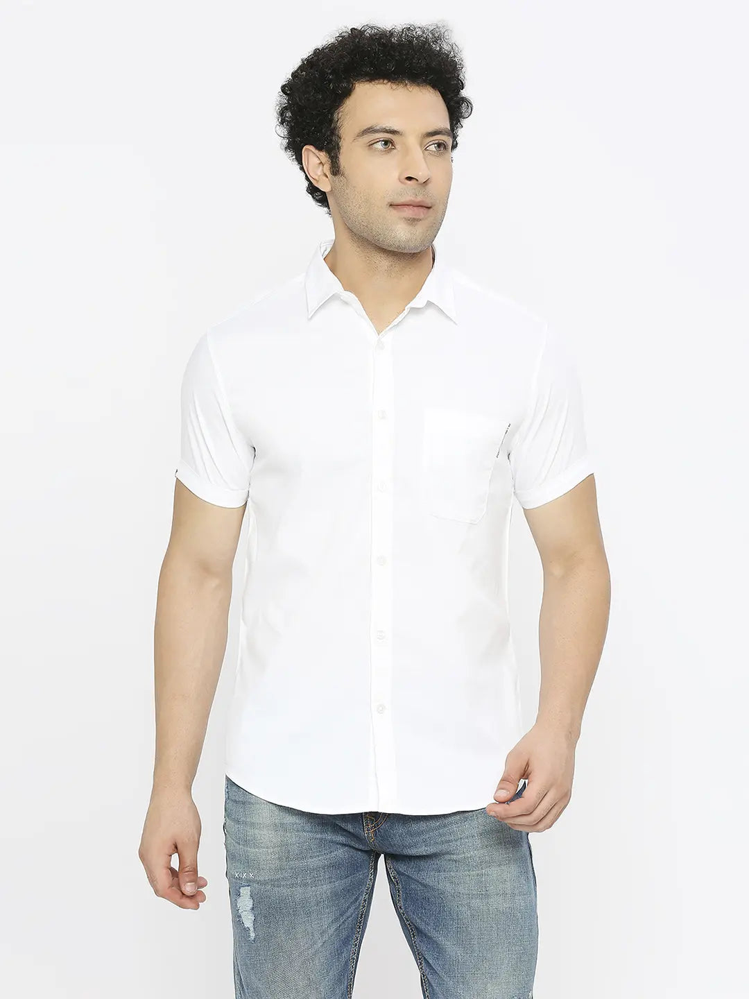 Spykar Men White Cotton Lycra Slim Fit Half Sleeve Plain Shirt