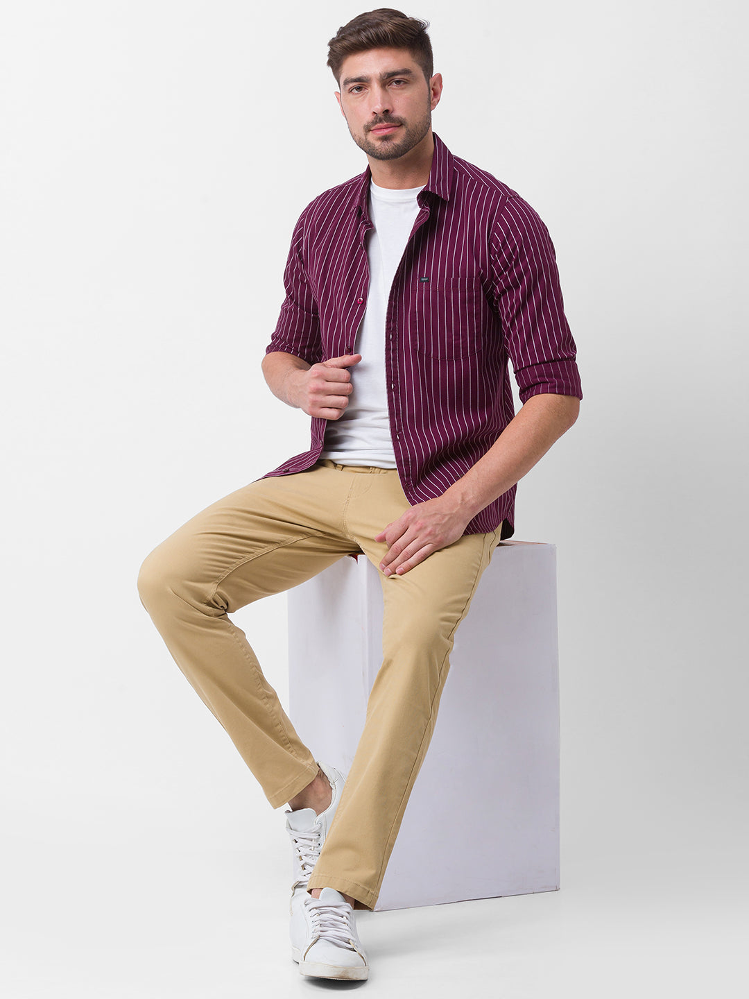 Spykar S and Khaki Cotton Slim Fit Tapered Length Trousers For Men