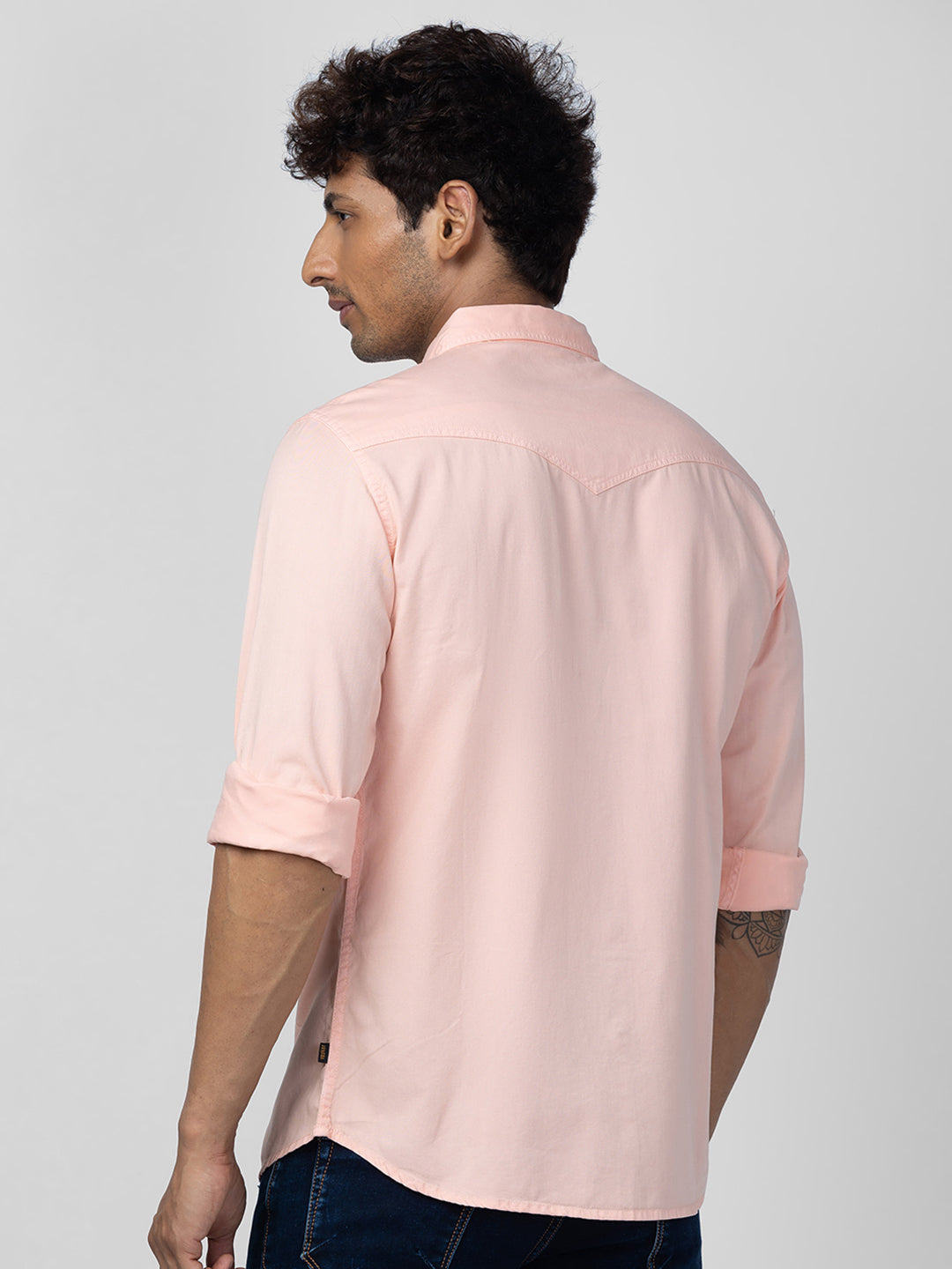 Spykar Men Dusty Pink Cotton Slim Fit Plain Shirt