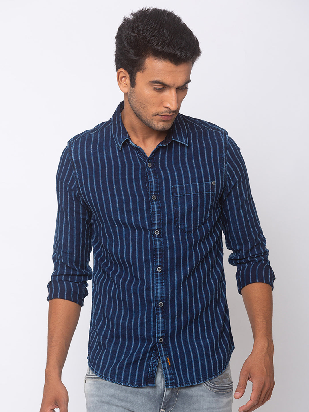 Spykar Men Indigo Blue Cotton Slim Fit Shirt