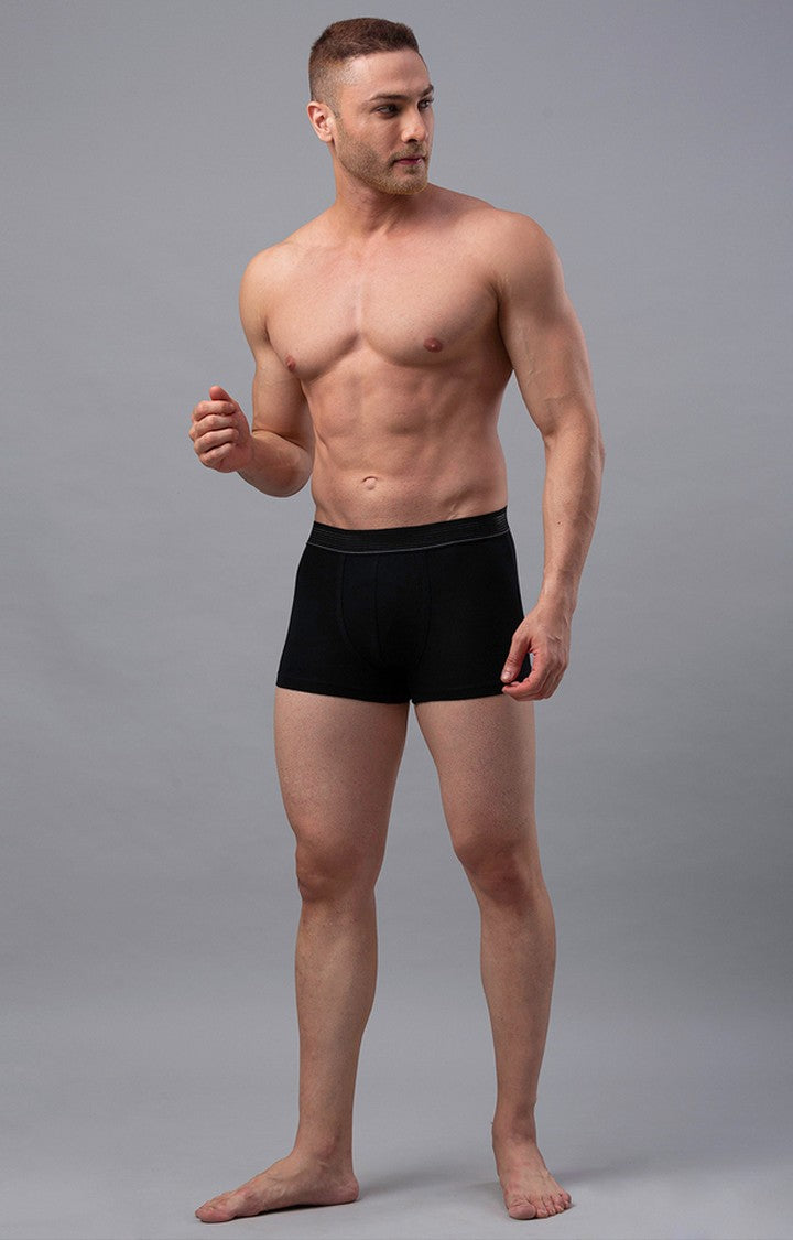 Underjeans By Spykar Men Black Solid Trunks