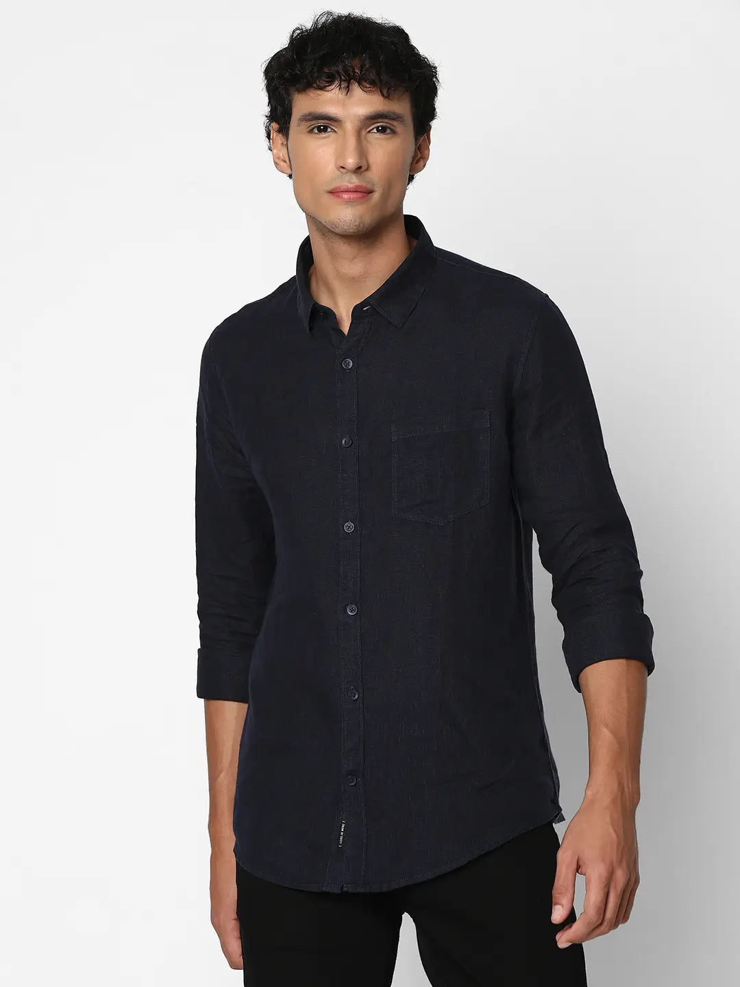 Spykar Men Navy Blue Linen Regular Slim Fit Full Sleeve Casual Plain Shirt