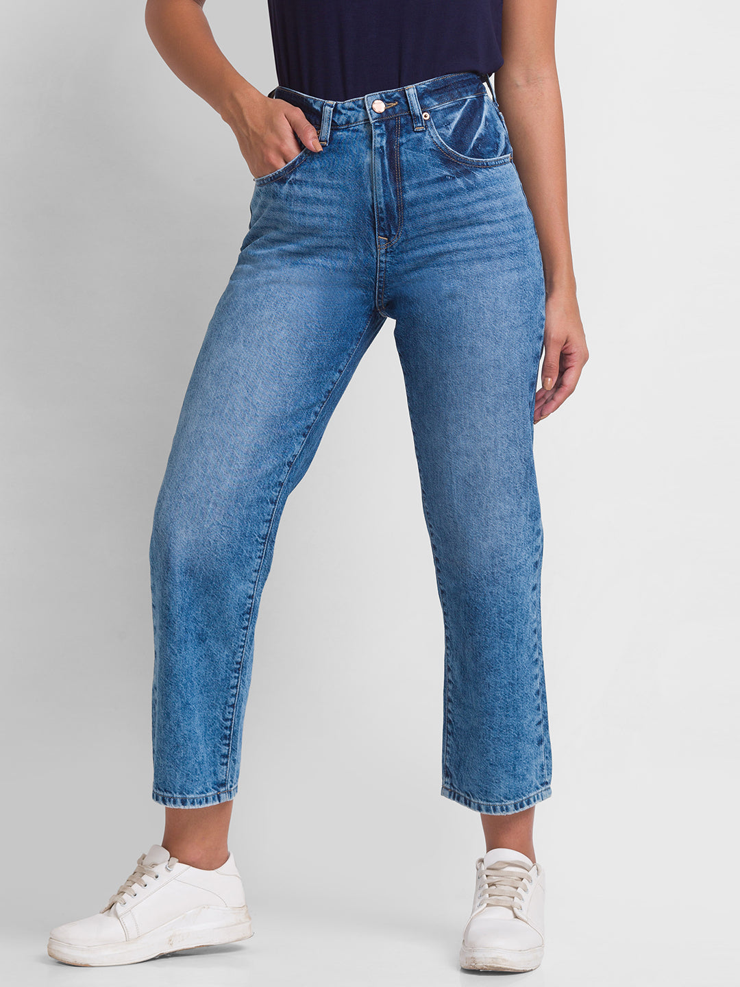 Spykar Mid Blue Cotton Straight Fit Regular Length Jeans For Women