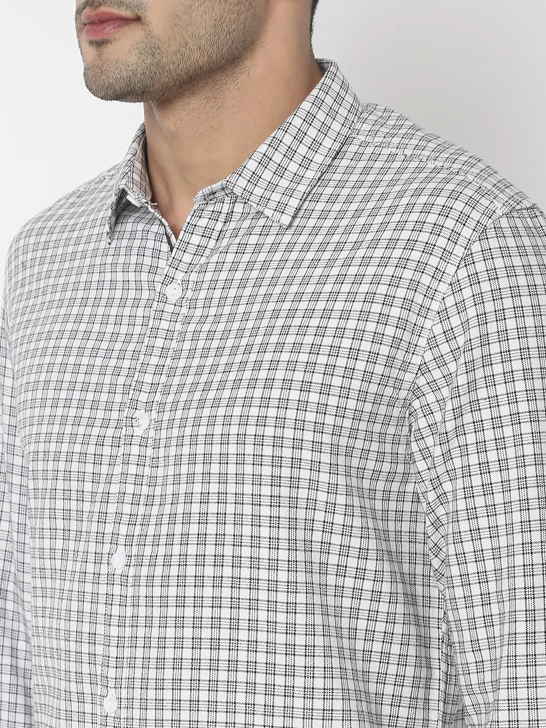 Spykar Men White Cotton Slim Fit Checkered Shirt