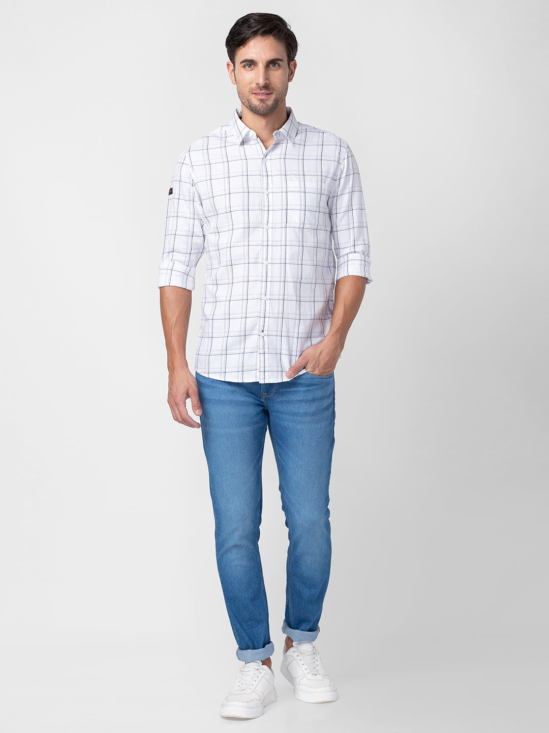 Spykar Men White Cotton Regular Fit Checkered Shirts