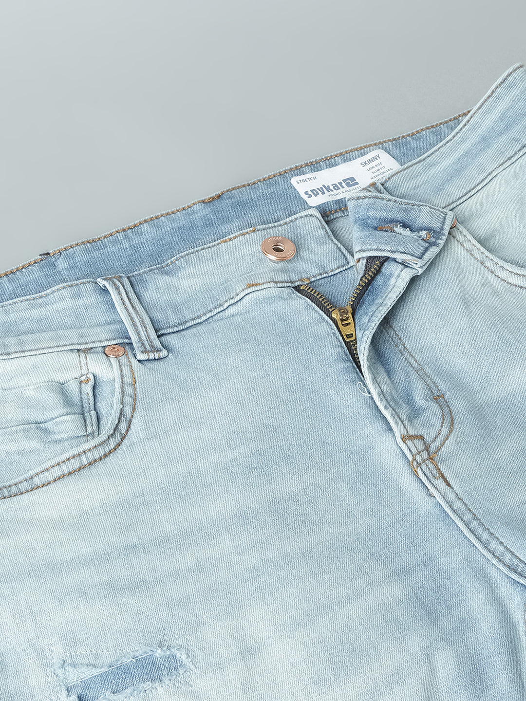 Spykar Limited Edition Light Blue Slim Fit Narrow Length Low rise Knee Slit Premium Stretchable Denim Jeans For Men (Skinny)