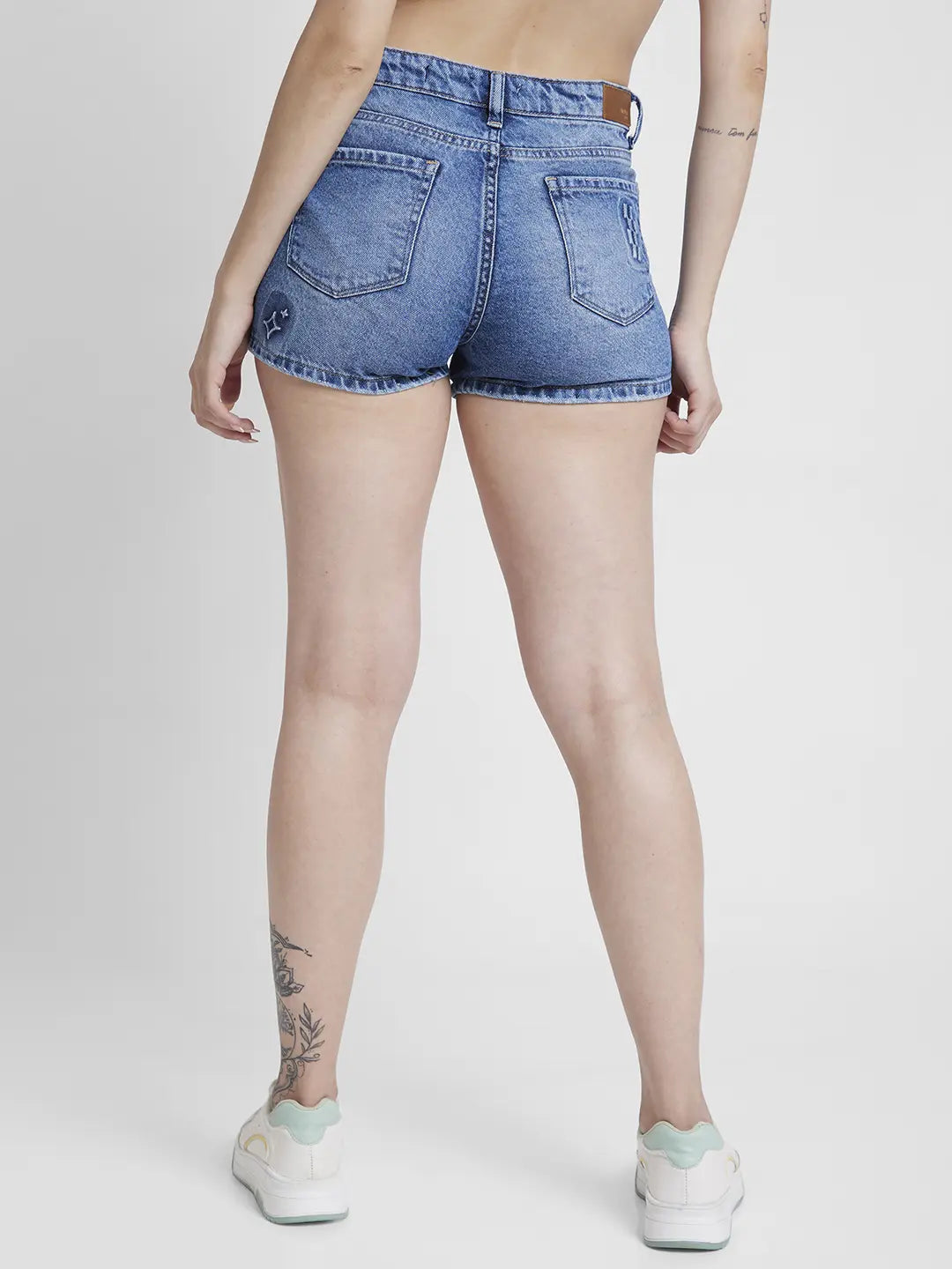 Spykar Women Light Blue Cottom Slim Fit Above Knee Length Denim Shorts