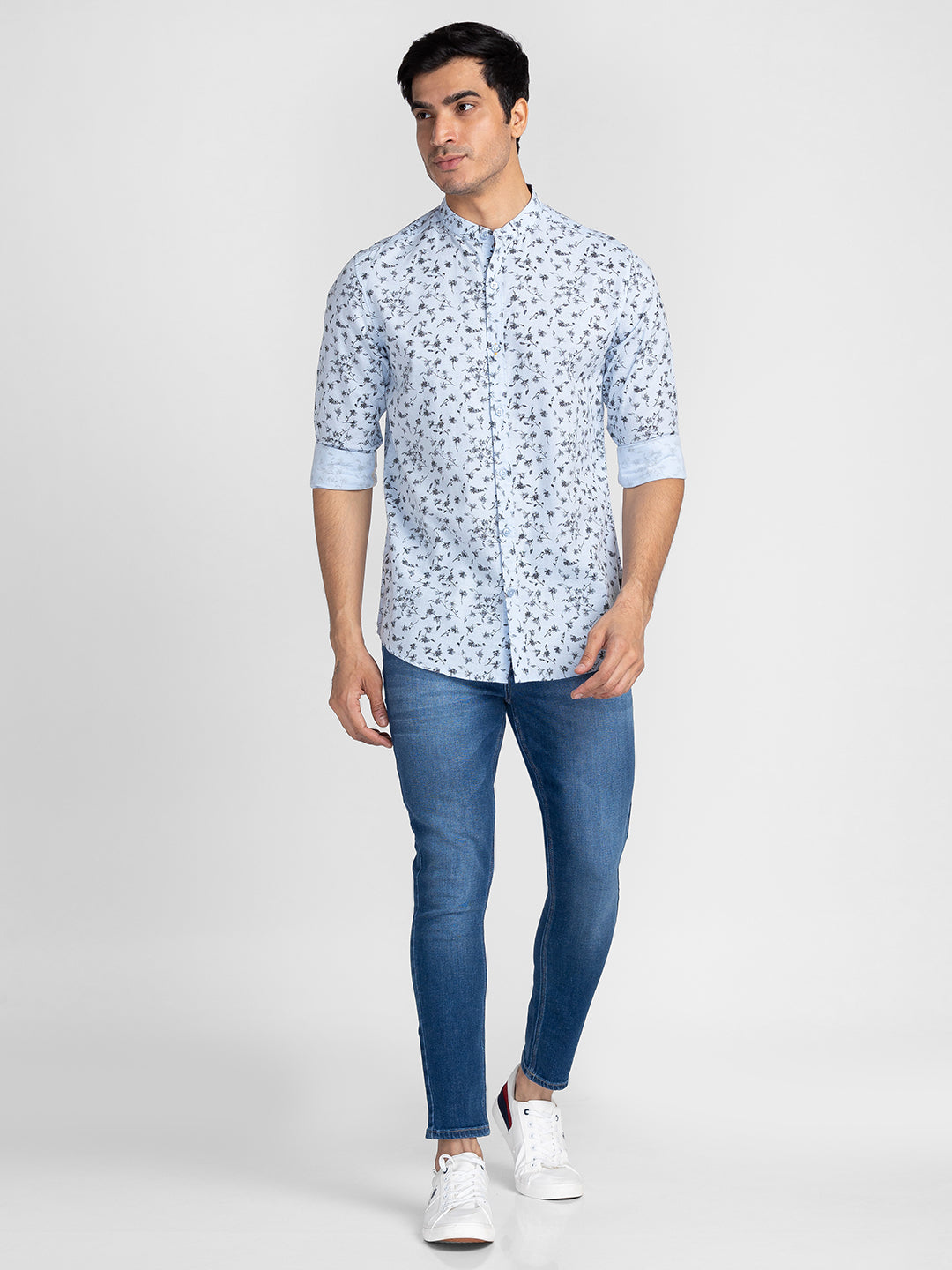 Spykar Men Sky Blue Cotton Slim Fit Floral Print Shirts