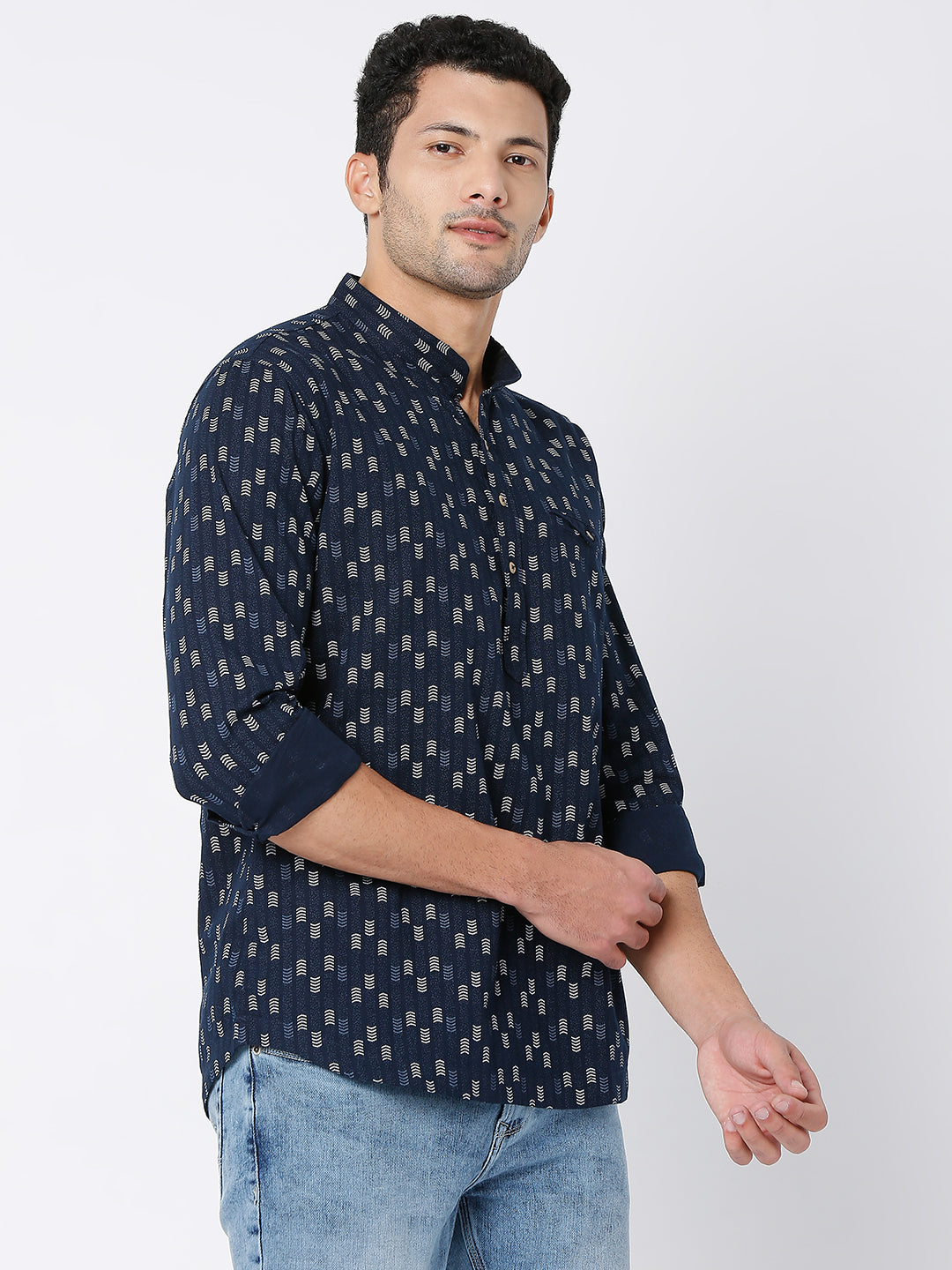 Spykar Men Kurta Navy Blue Cotton Full Sleeve Printed Kurta