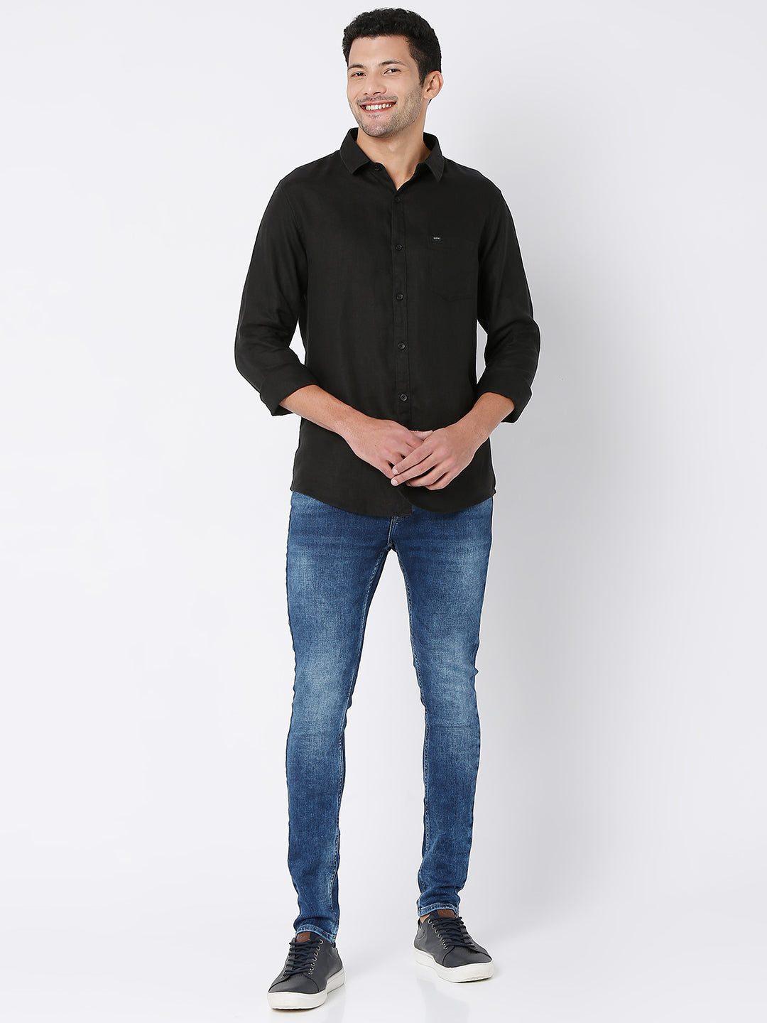 Spykar Men Black Cotton Full Sleeve Plain Shirt