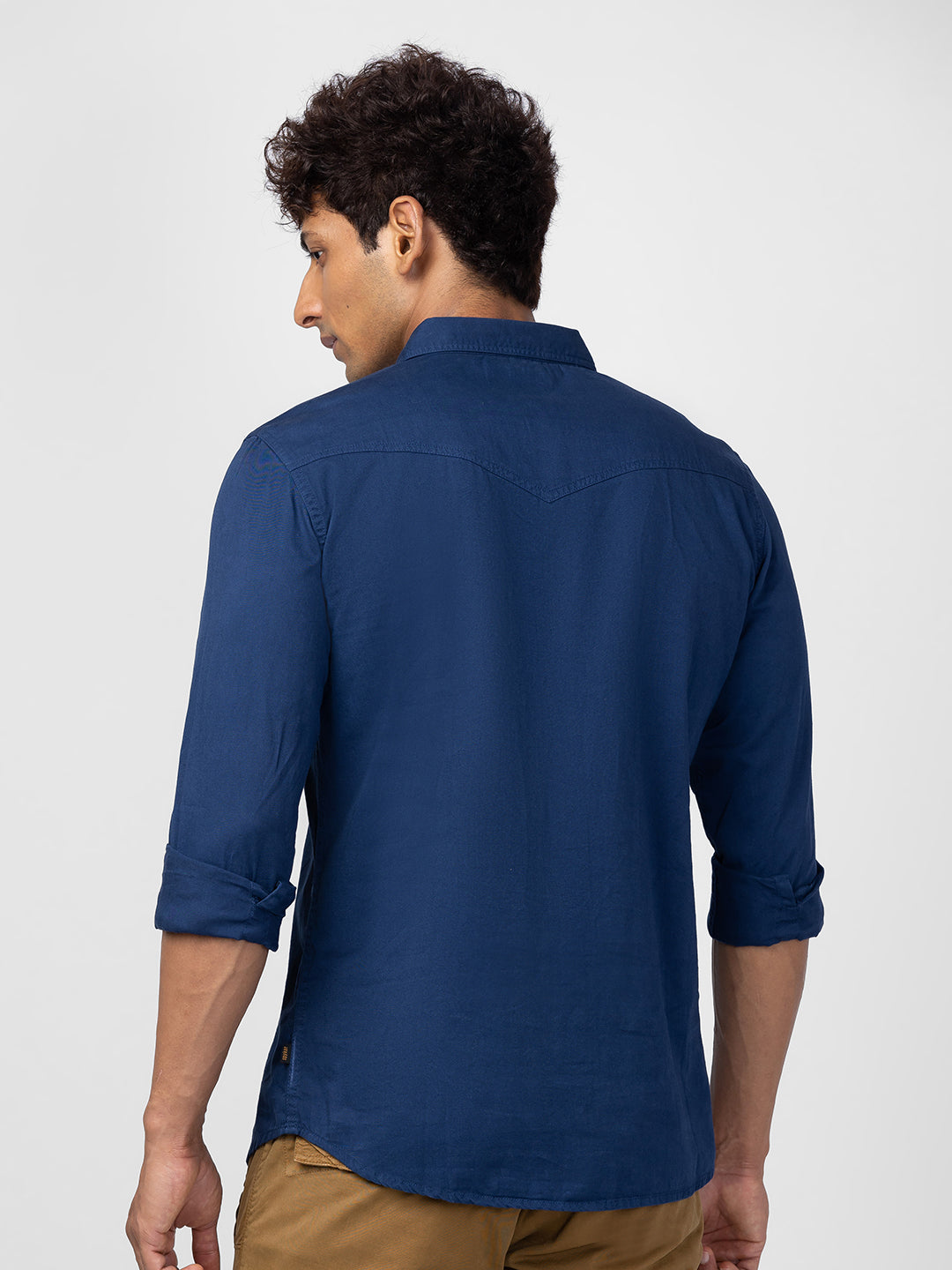 Spykar Men Navy Blue Cotton Slim Fit Plain Shirt