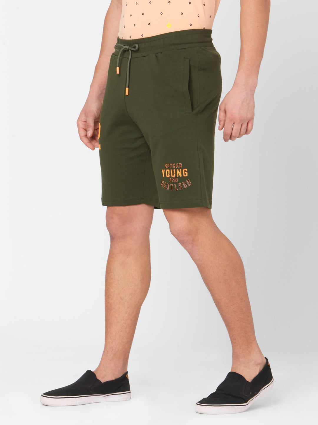 Spykar Men Green Cotton Slim Fit Mid Rise Shorts