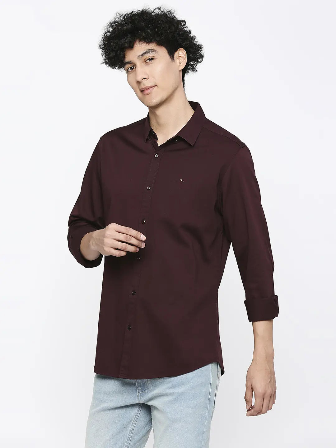 Spykar Men Wine Red Cotton Slim Fit Plain Shirt