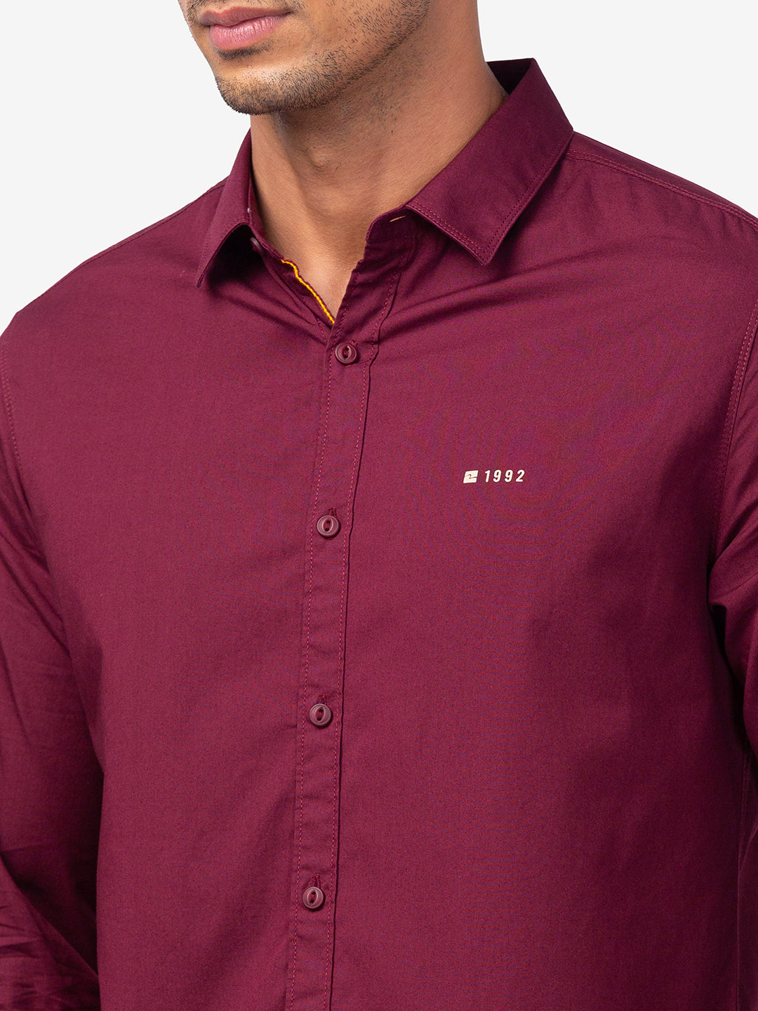 Spykar Men Wine Red Cotton Slim Fit Plain Shirts