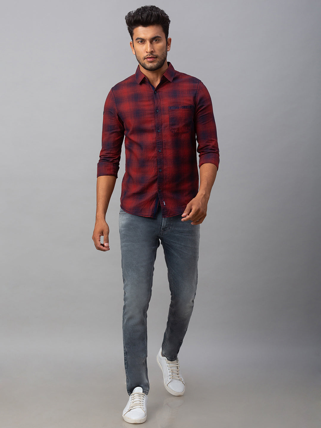 Spykar Men Red Cotton Slim Fit Shirt