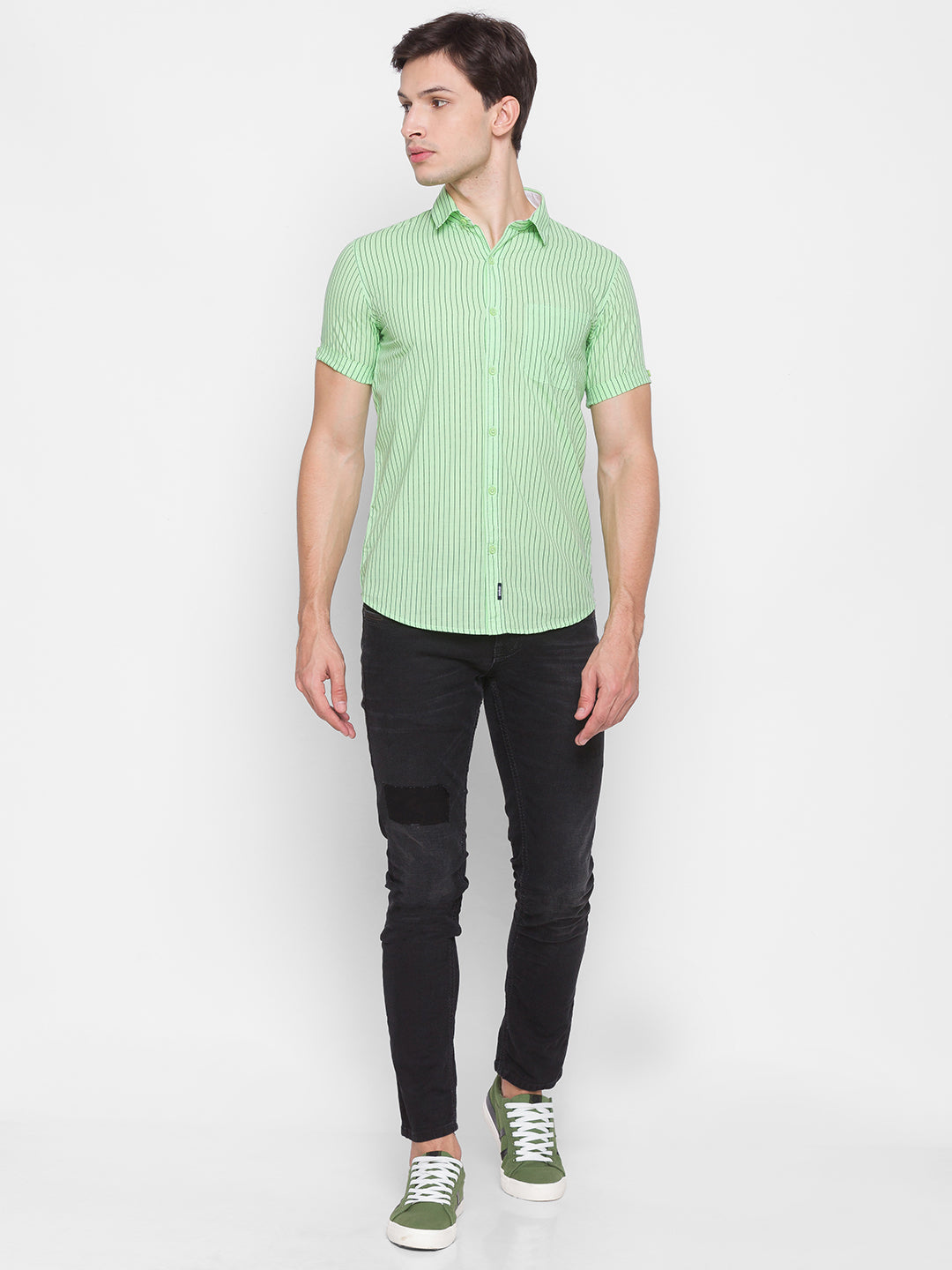 Spykar Slim Fit Green Cotton Men Shirt