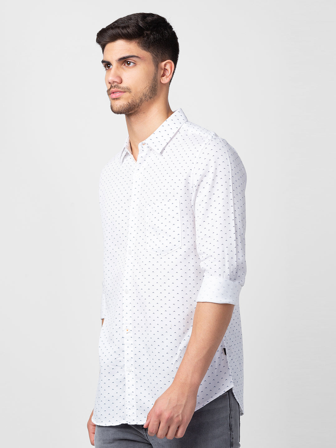 Spykar Men White Cotton Slim Fit Printed Shirt