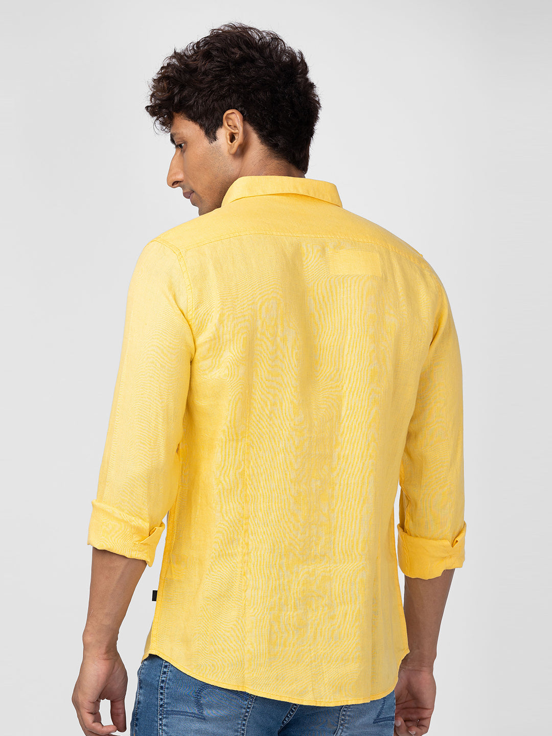 Spykar Men Chrome Yellow Cotton Slim Fit Plain Shirt