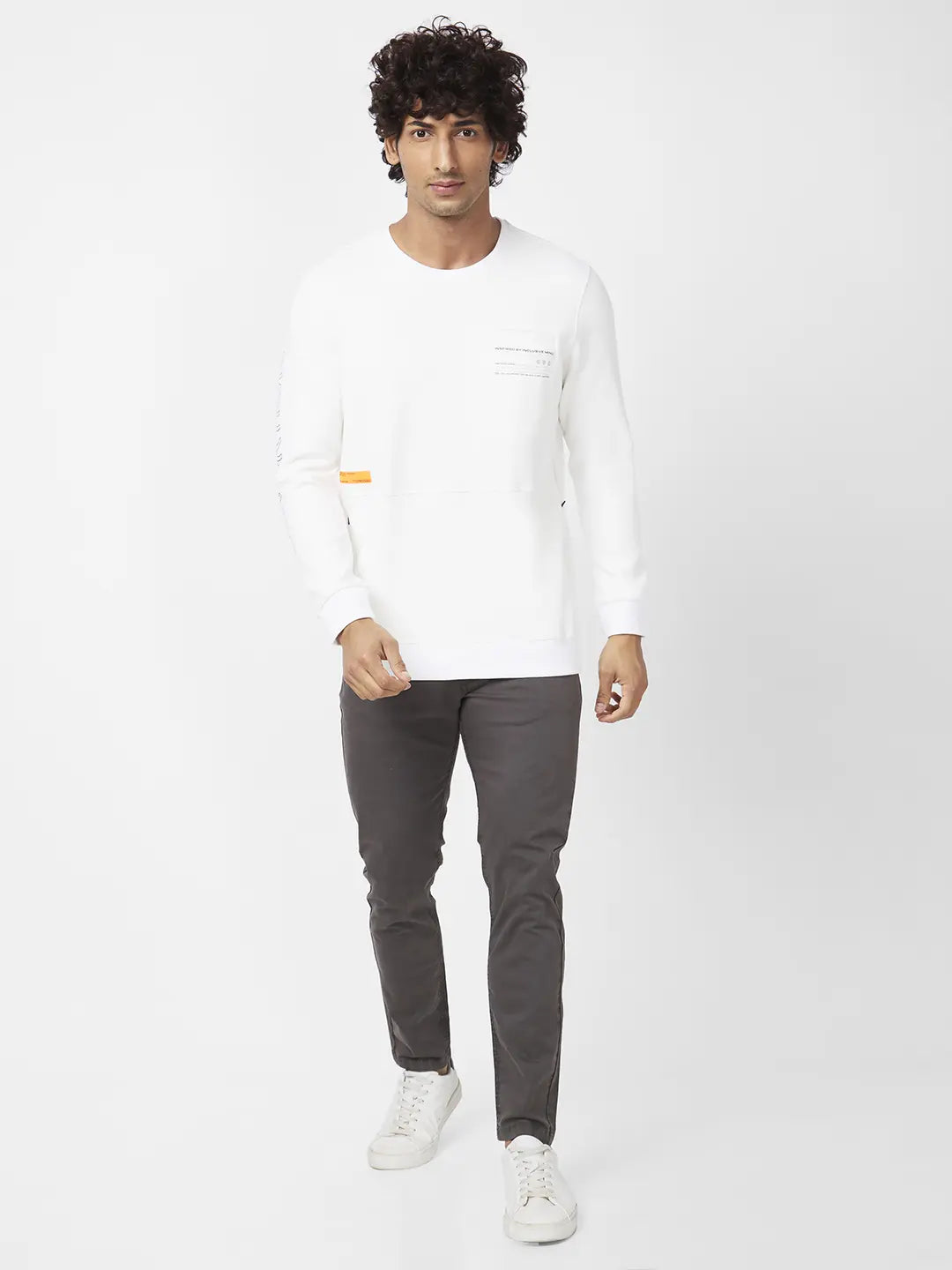 Spykar Men White Blended Slim Fit Full Sleeve Round Neck Plain Sweatshirt