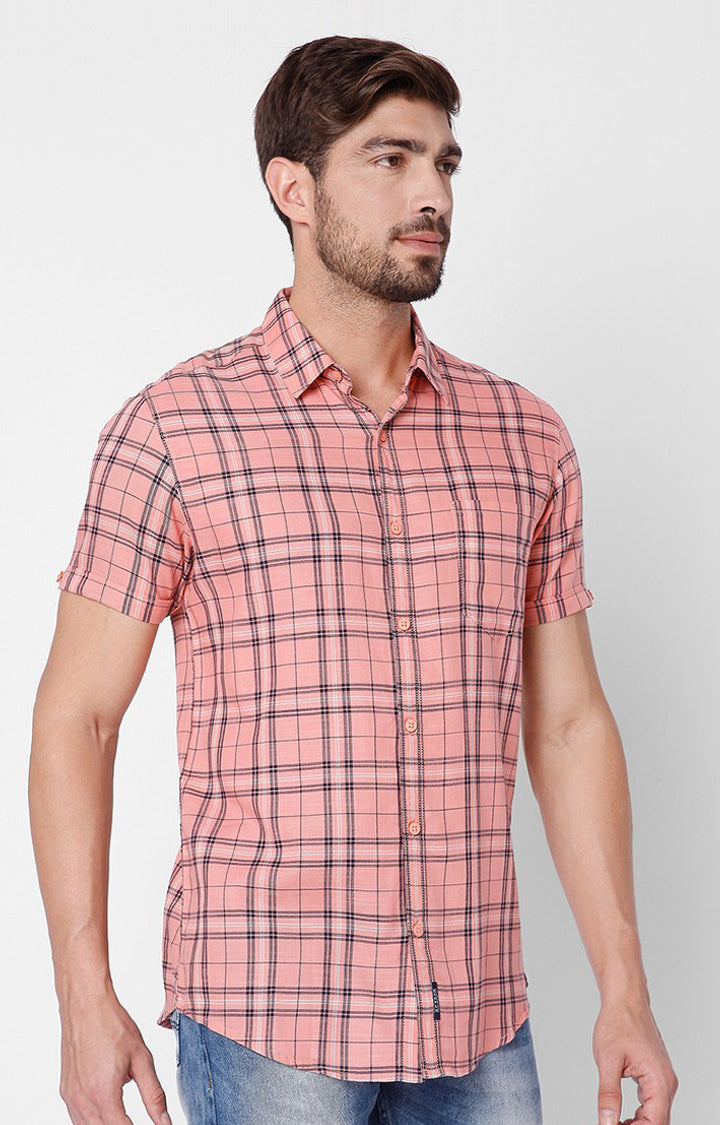 Spykar Men Peach Pink Cotton Slim Fit Checkered Shirt