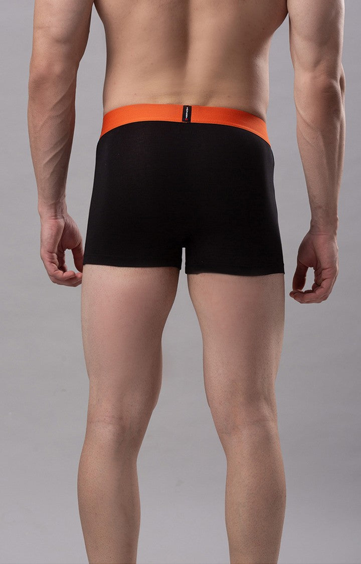 Underjeans By Spykar Men Black Solid Trunks