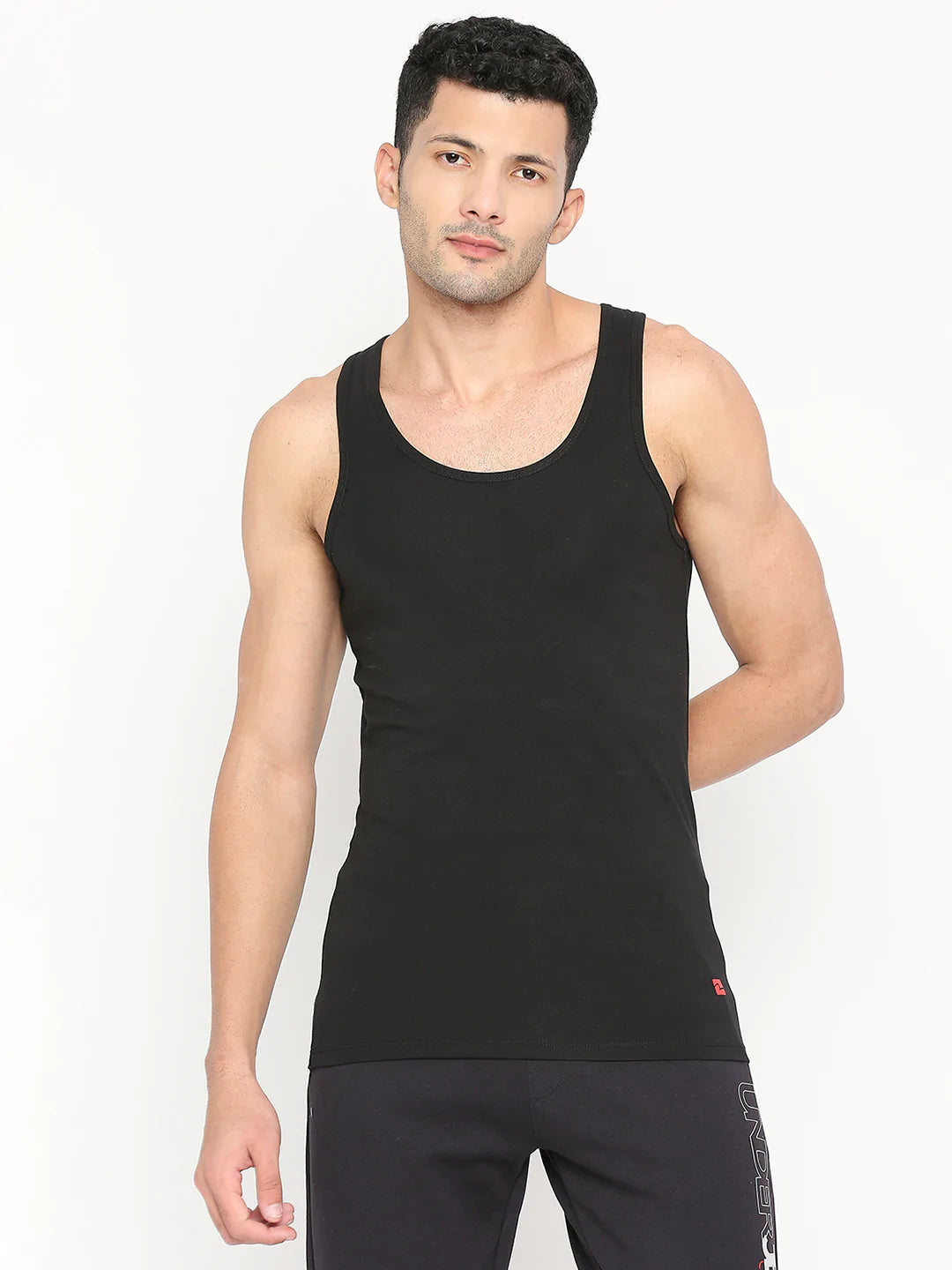 Men Premium Black Cotton Blend Vest - Underjeans By Spykar