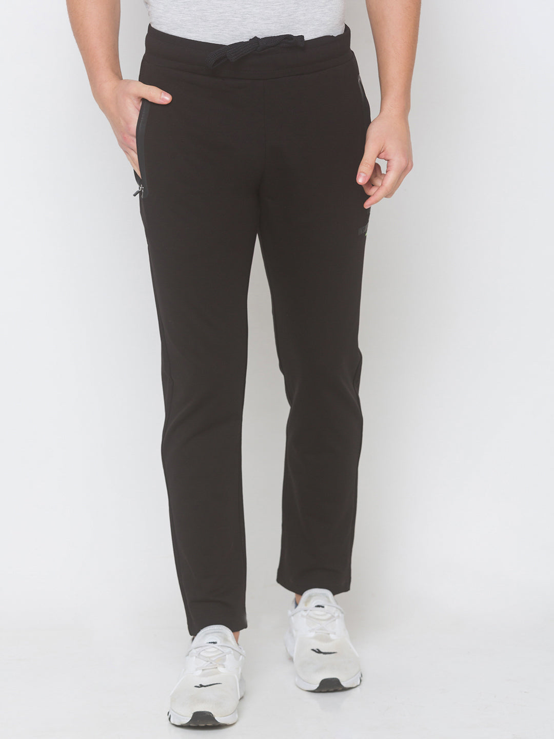 Spykar Men Black Cotton Slim Fit Mid Rise Trackpant