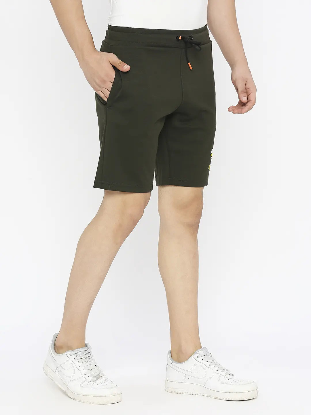 Spykar Men Military Olive Blended Regular Fit Knee Length Plain Shorts