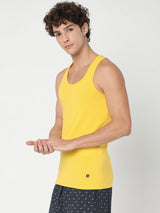 Men Premium Yellow Cotton Blend Regular Fit Vest - Underjeans By Spykar
