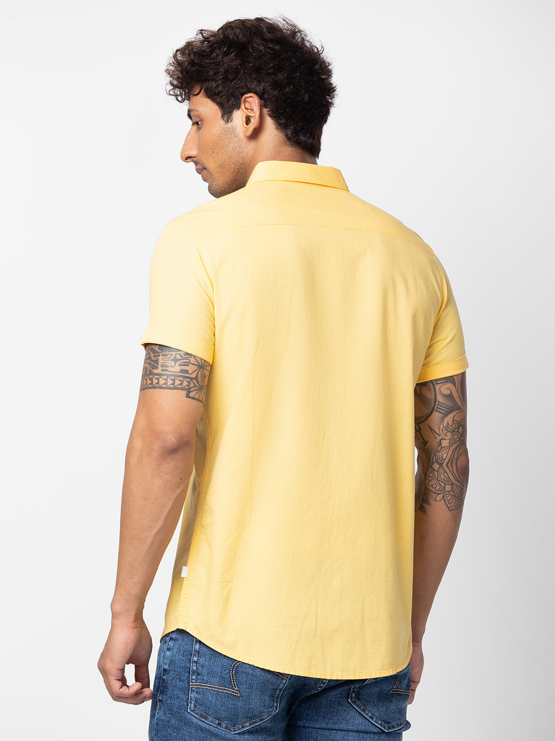 Spykar Men Chrome Yellow Cotton Slim Fit Plain Shirt